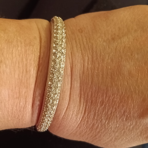 Dior Hinged Gold tone Bracelet - Picture 3 of 12
